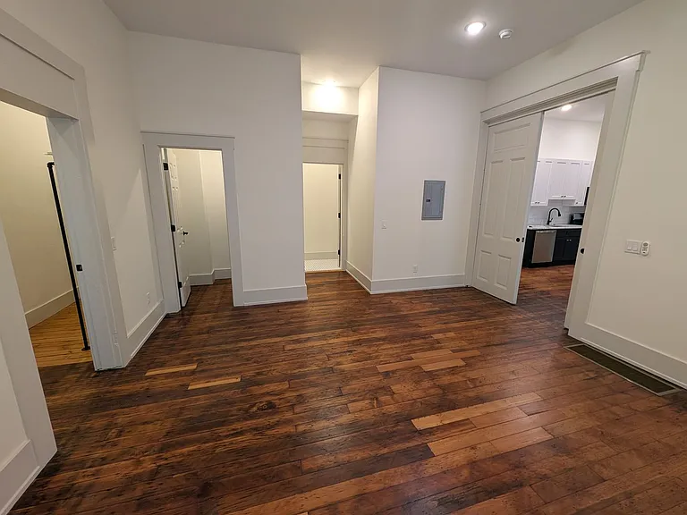 521 Garrard St #1 — Photo 11
