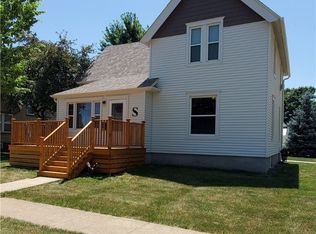 212 SW Jackson St, Greenfield, IA 50849