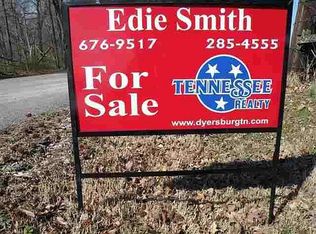 1100 Cobb Rd, Newbern, TN 38059