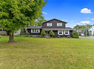 7720 Lemontree Ln, Liverpool, NY 13090