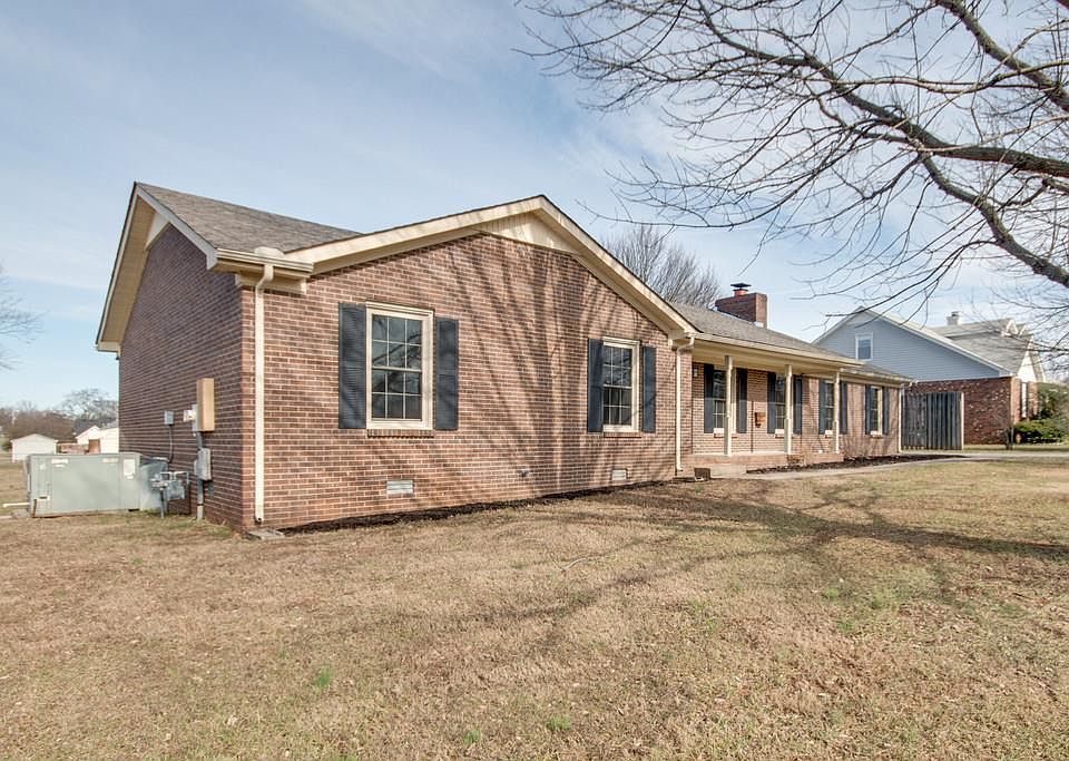 2nd image of 2792 Brookrun Rd