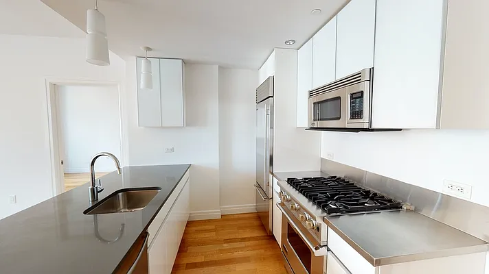 Rented by Two Trees | media 27