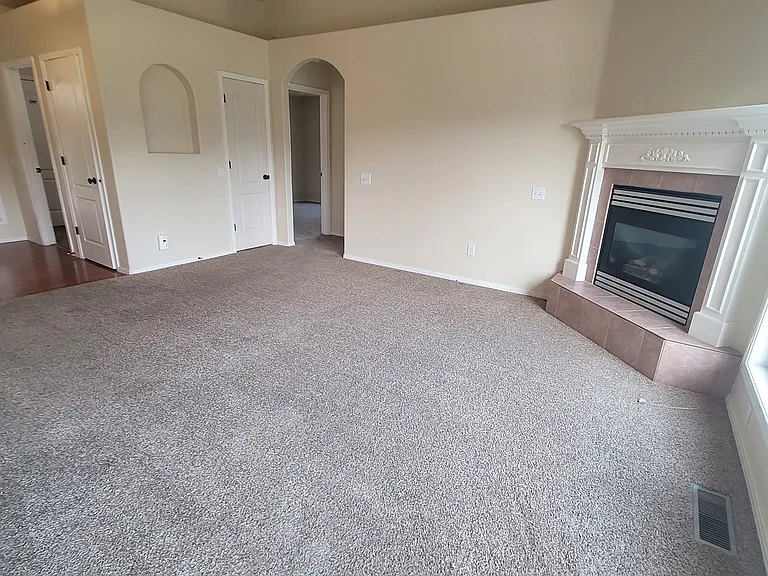 2015 S Chinkapin Pl — Photo 2