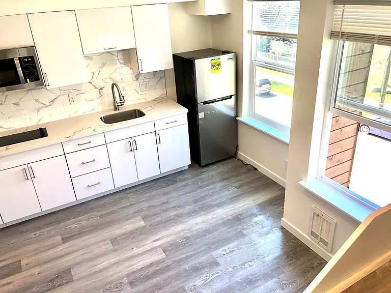 10734 Stone Ave N #103 — Photo 2
