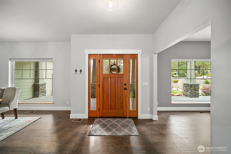 5th image of 11709 Pear Tree Court
