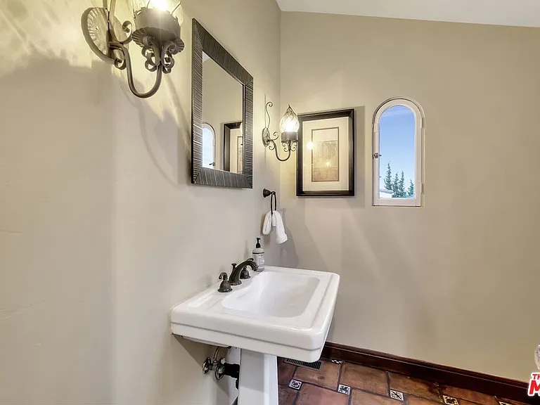 3425 Oak Glen Dr — Photo 17