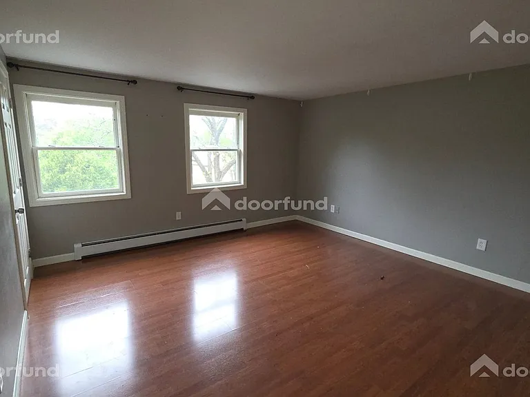 133 Green St #2 — Photo 14