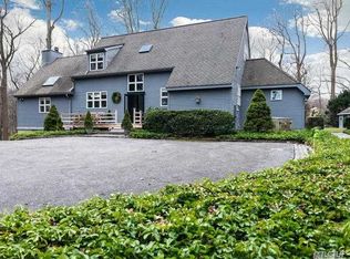 96A Cove Rd, Oyster Bay, NY 11771