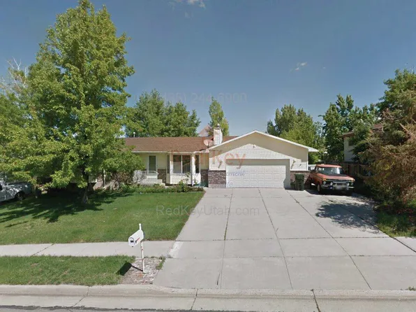 453 Skyline Dr, Tooele, UT 84074