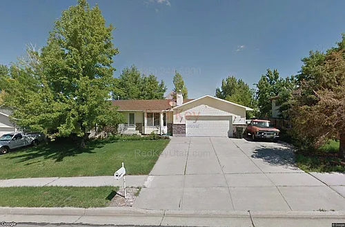 453 Skyline Dr Photo 1