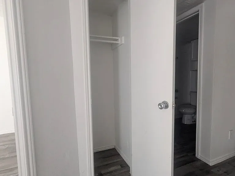 Bennett Place Apartments — Photo 38