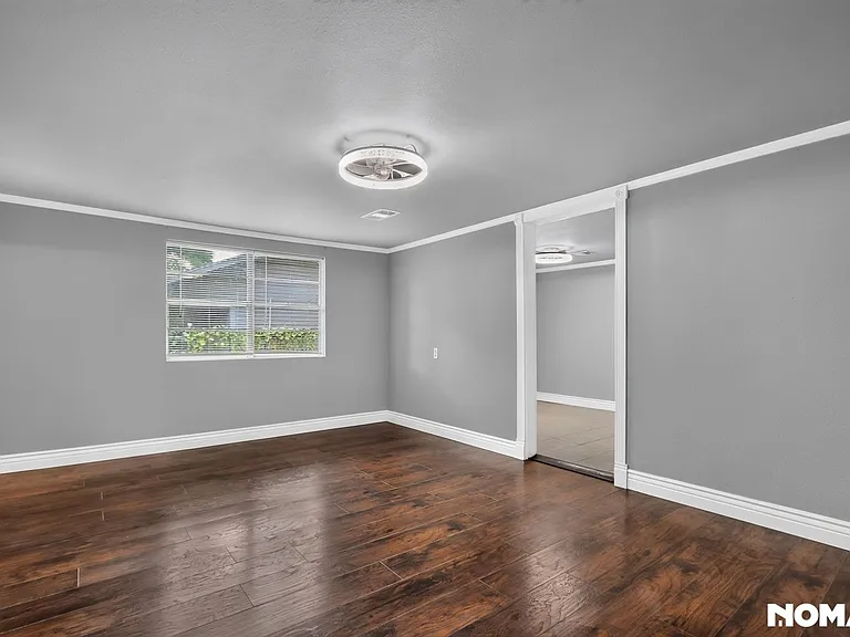 708 S Chestnut St — Photo 10