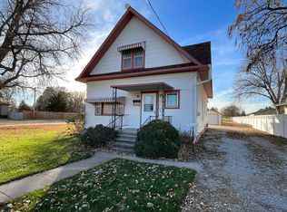 510 Walnut St, Sutherland, NE 69165