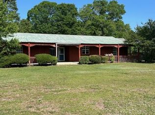 2543 Telegraph Rd, Manning, SC 29102
