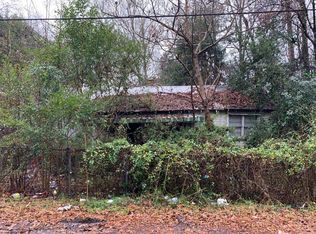 528 Durrah St, Woodruff, SC 29388