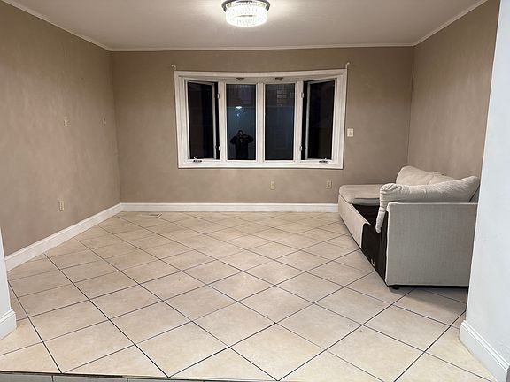3rd image of 367 Madeline Ave Floor 1