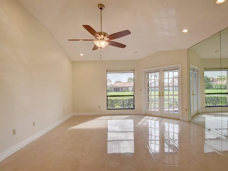22595 Esplanada Cir W — Photo 24