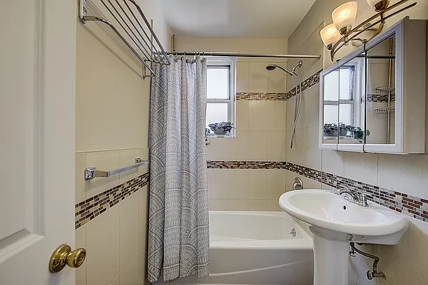 Sold by Keller Williams Realty Landmark II | media 18