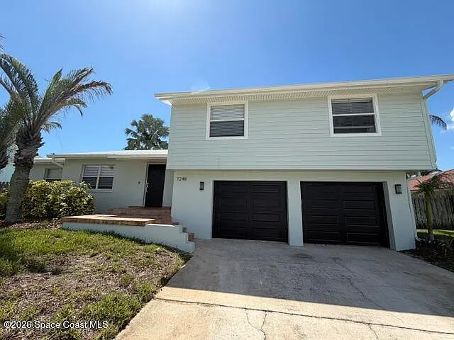 4 bed, 2.5 bath, 1942 sqft, $3,550 — Photo 2
