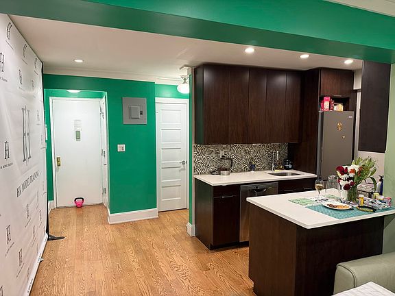 5th image of 13235 Sanford Ave APT 203