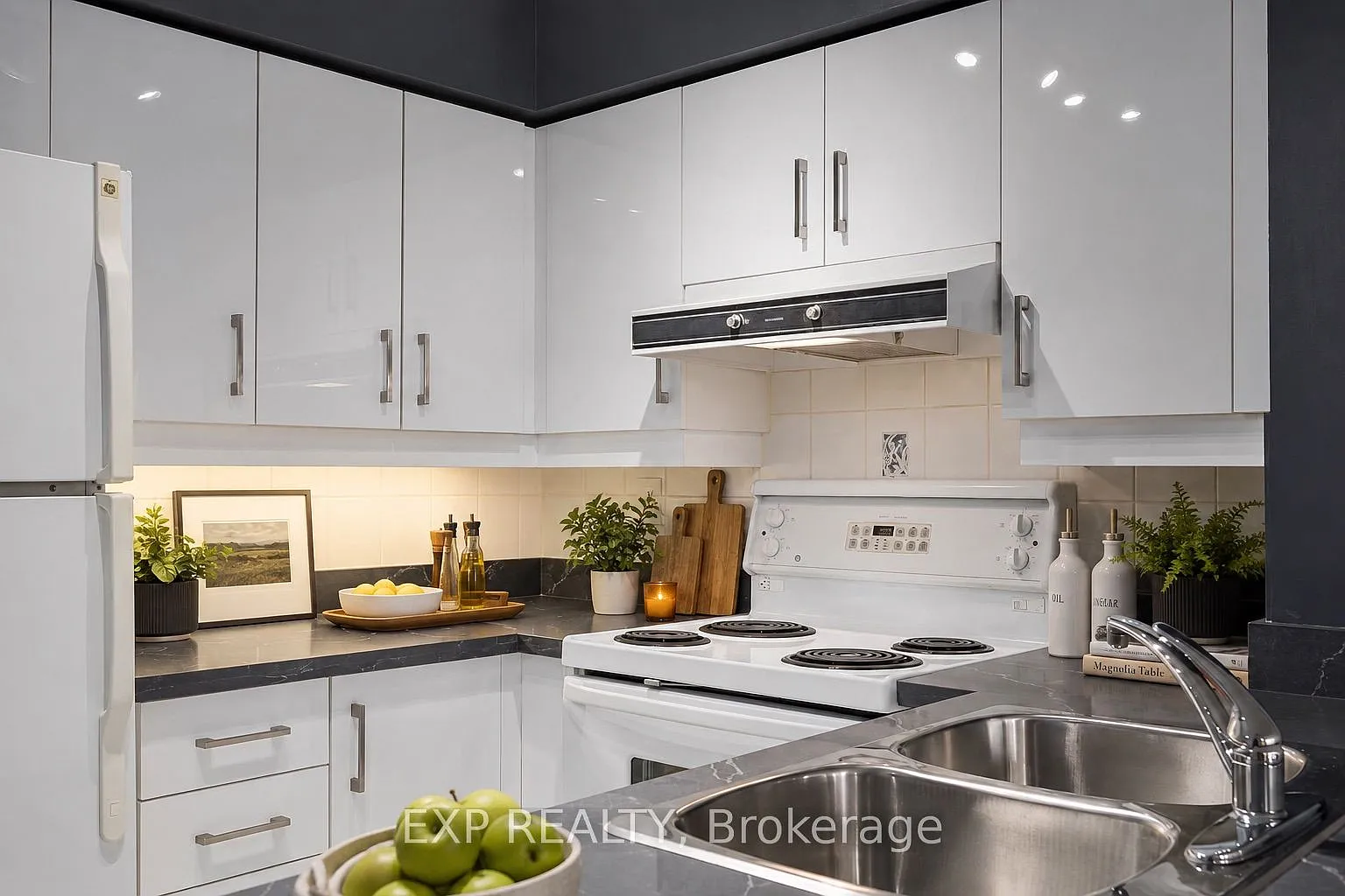 2 bed, $2,600 — Photo 4