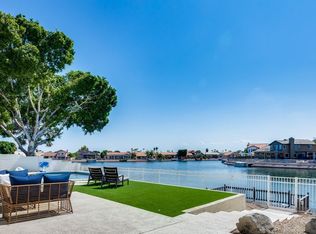 5527 W Arrowhead Lakes Dr, Glendale, AZ 85308