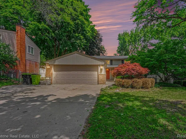 547 Reed St, Northville, MI 48167