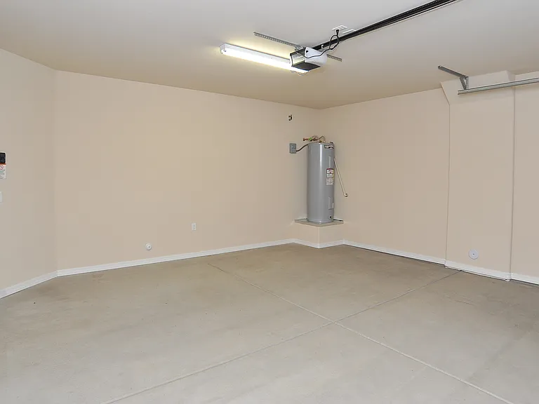 1218 E Blacklidge Dr #1101 — Photo 7