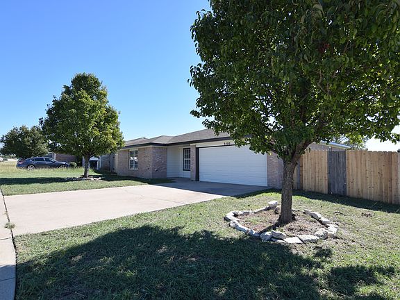 3rd image of 3400 Westview Dr