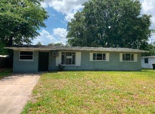 1848 Debutante Dr, Jacksonville, FL 32246