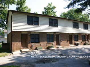 204 N Walnut St APT 3, Normal, IL 61761