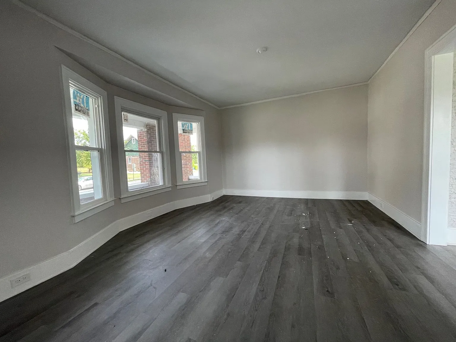 Calvert Duplex (The Shirley) — Photo 2