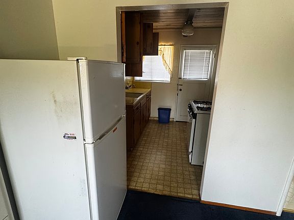 2nd image of 5545 Carlos Ave