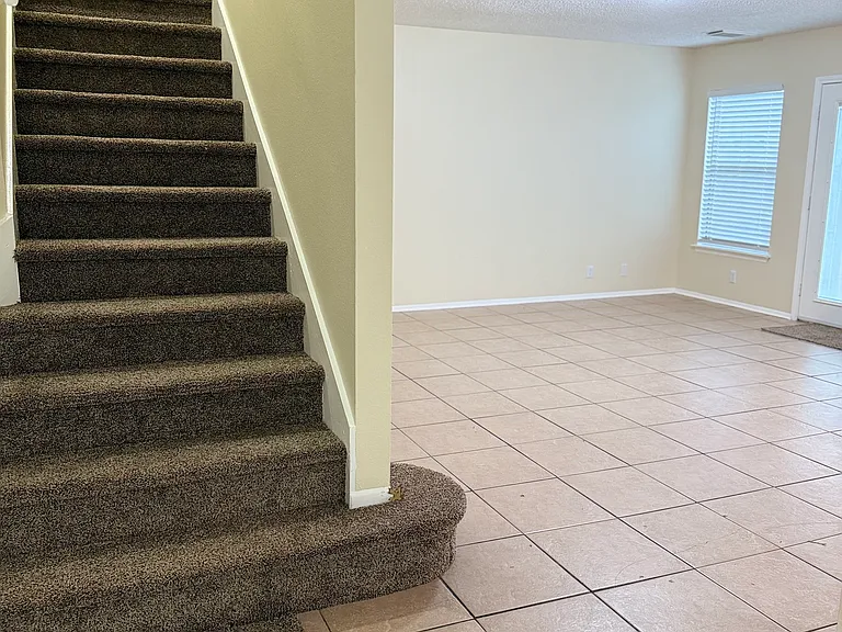 8351 Longhorn Ridge Dr — Photo 3