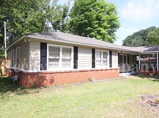 1555 S Perkins Rd, Memphis, TN 38117