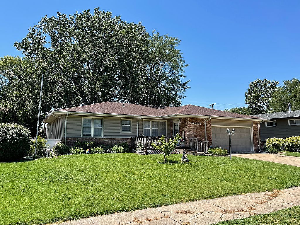 2234 Kensington Rd, Salina, KS 67401 Zillow