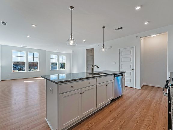 4103 Next Level Trace-6