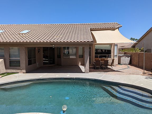 4th image of 845 W Beechnut Dr