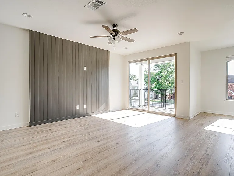 3223 S University Dr — Photo 17