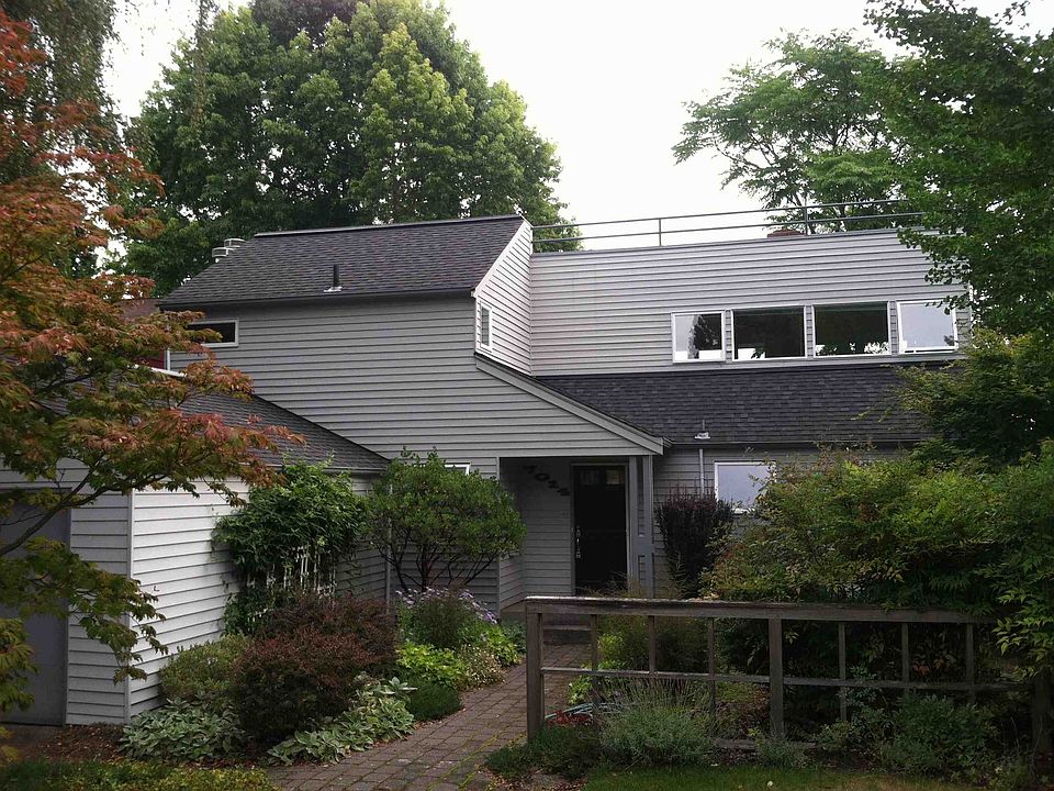 2nd image of 7014 58th Ave NE