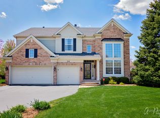 14 Providence Ct, Cary, IL 60013