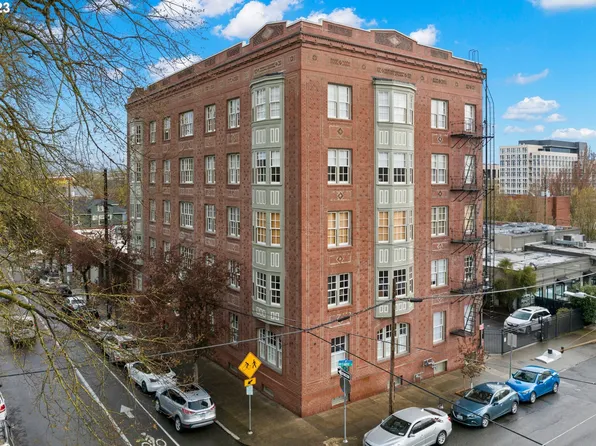 410 NW 18th Ave APT 201, Portland, OR 97209