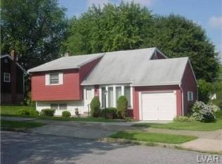 1553 Bonnie Dr, Bethlehem, PA 18018