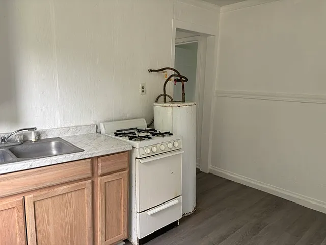 507 Curtis St — Photo 6