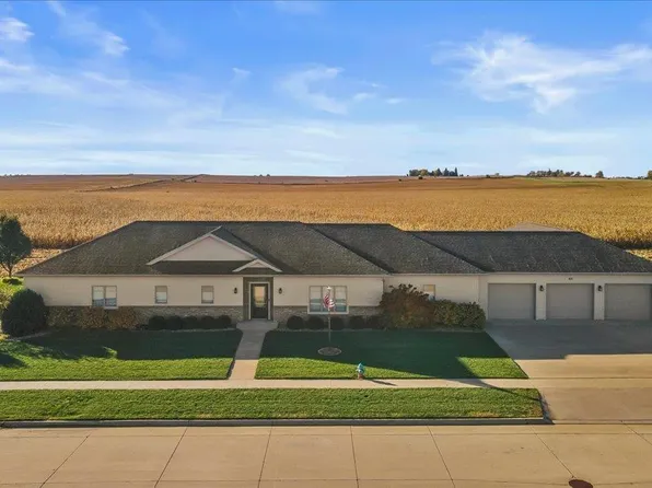 401 Sweet Ave, La Porte City, IA 50651