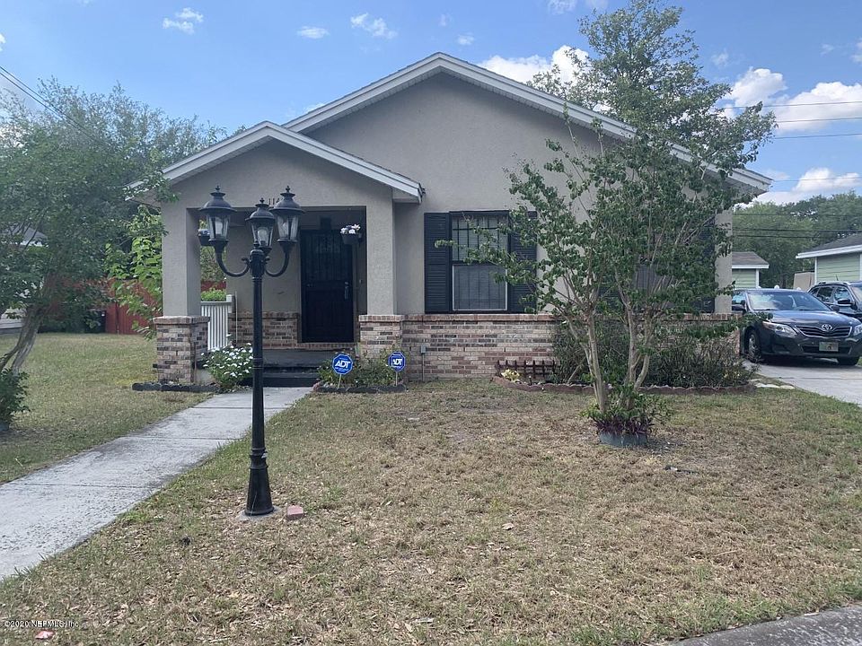 1st image of 1149 W 32nd St