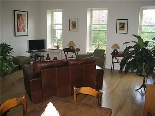 Rented by Fenwick Keats Real Estate | media 13