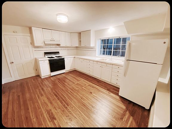 4th image of 550 Palm Ave