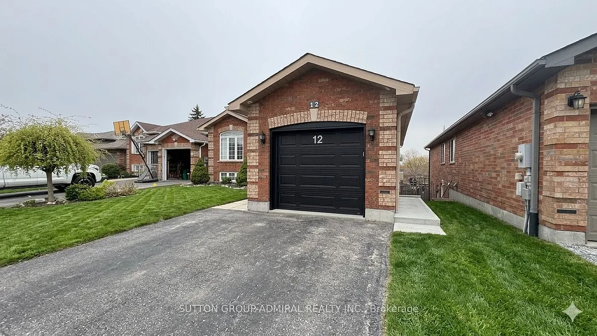 Building Photo - 12 Revelstoke Ct #LOWER