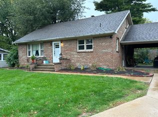 15 University Ct, Normal, IL 61761